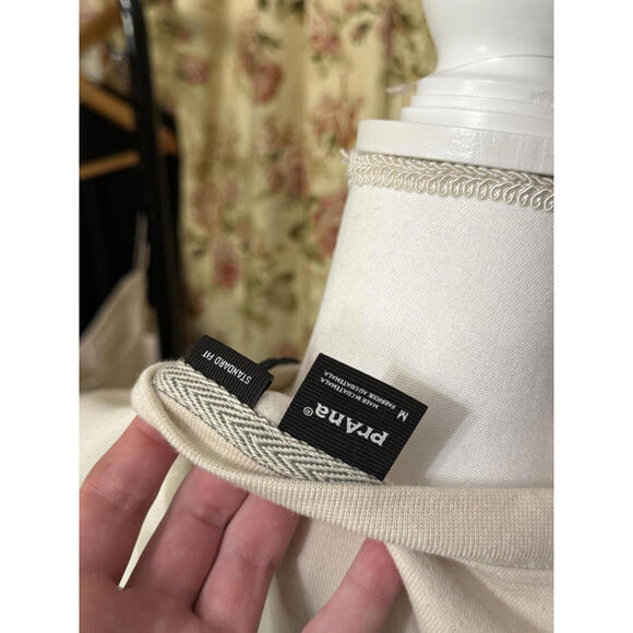 NWT! prAna Women's Fleece Crew Sweatshirt Cream Size Medium - Picture 5 of 7